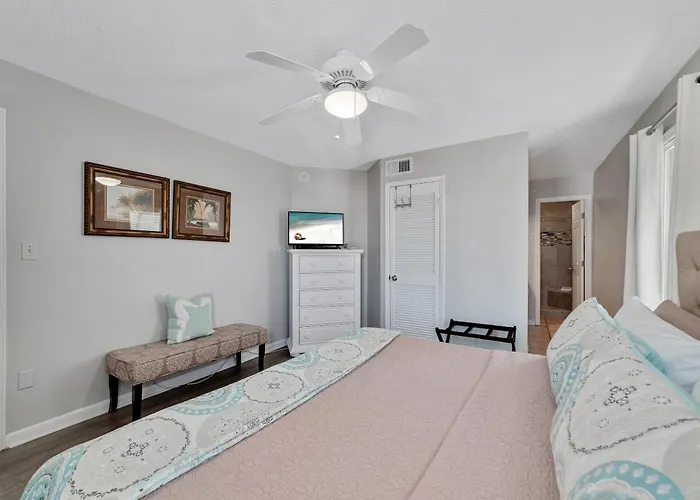 Regatta 305 C * Gulf Shores